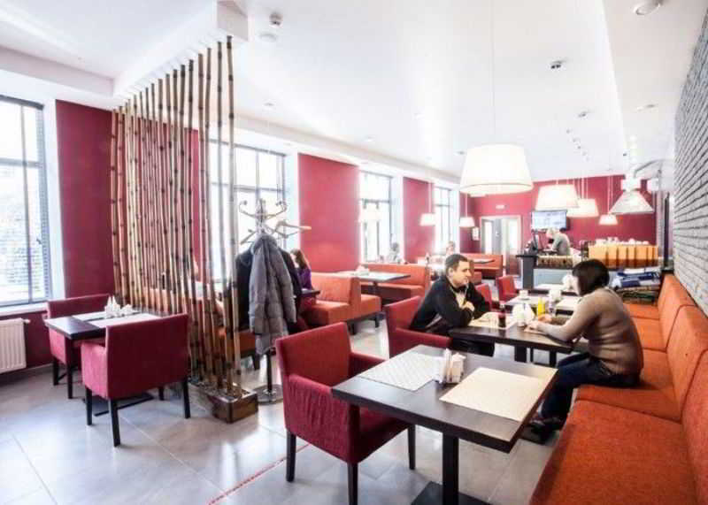 Reikartz Sumy Hotel Bagian luar foto