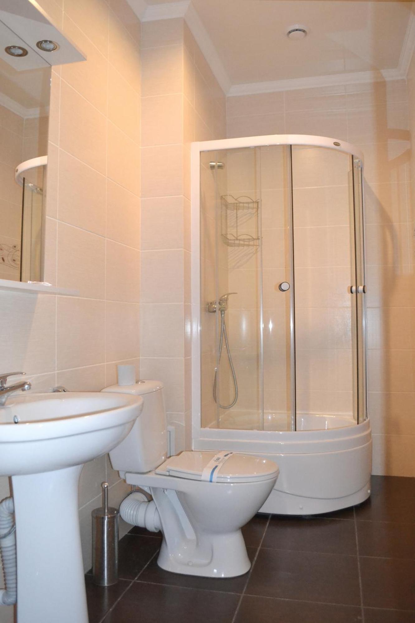 Reikartz Sumy Hotel Bagian luar foto