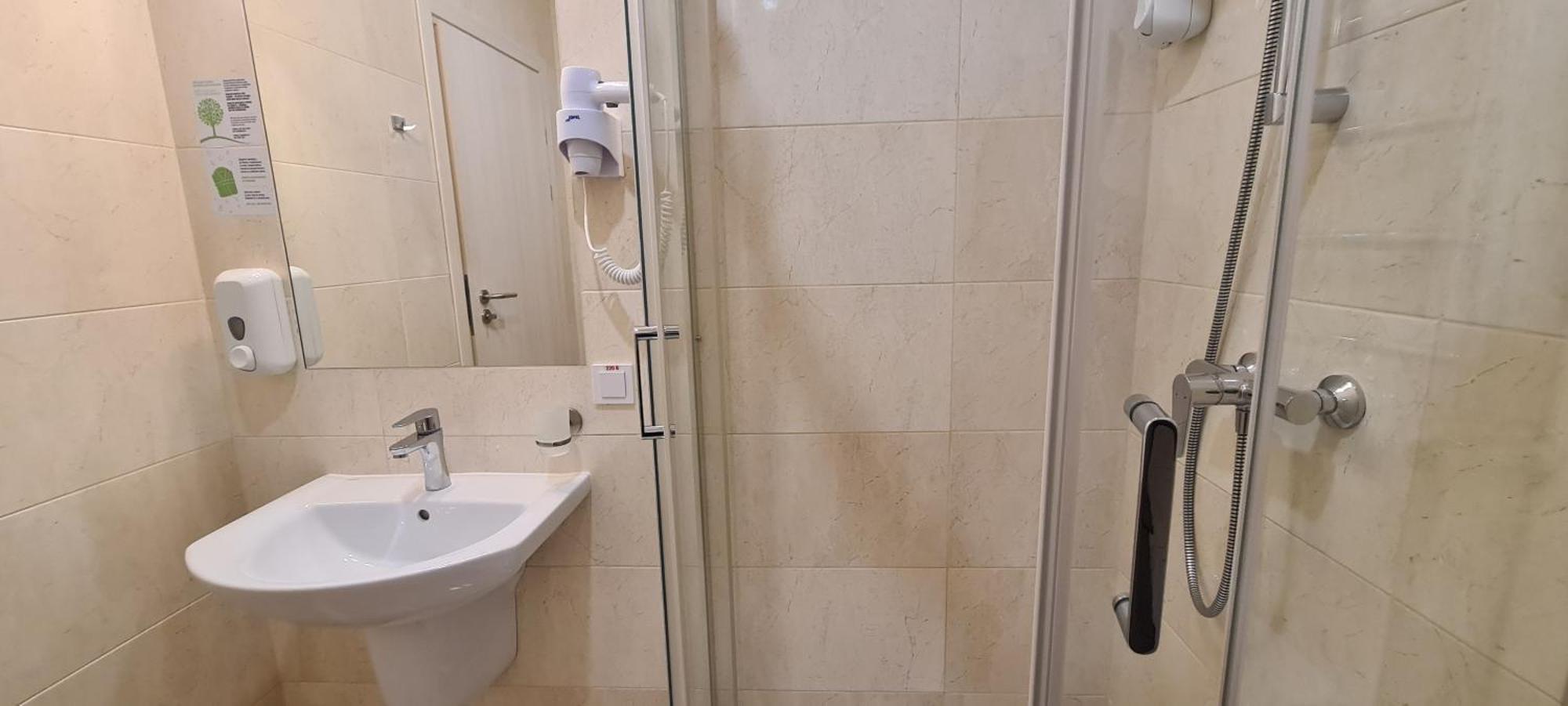 Reikartz Sumy Hotel Bagian luar foto