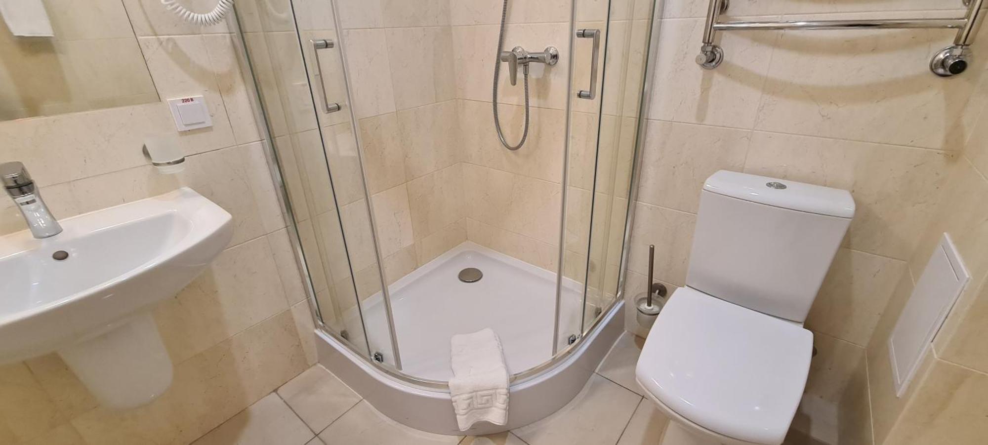 Reikartz Sumy Hotel Bagian luar foto