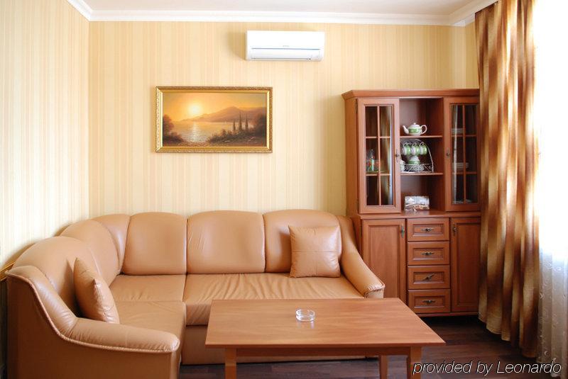 Reikartz Sumy Hotel Bagian luar foto