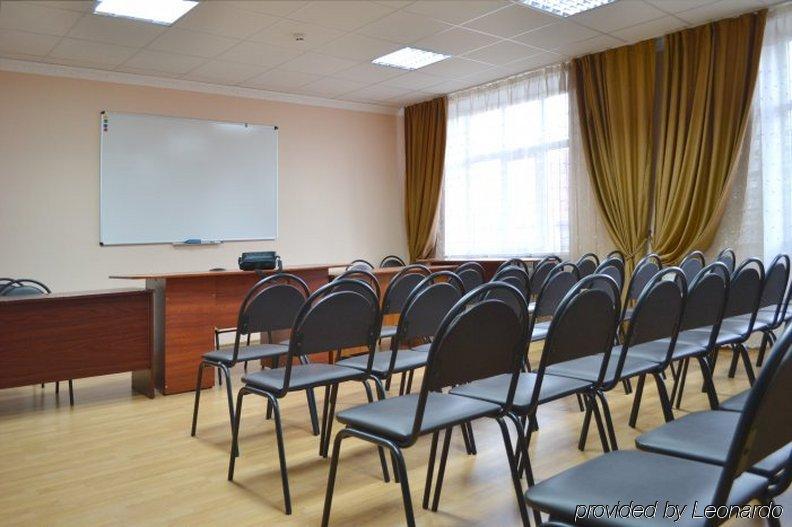 Reikartz Sumy Hotel Bagian luar foto