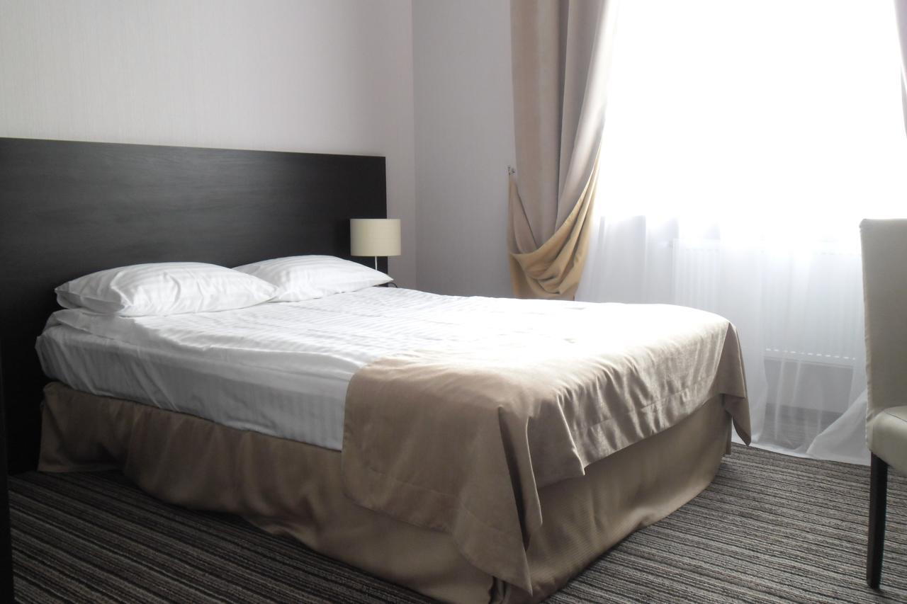 Reikartz Sumy Hotel Bagian luar foto